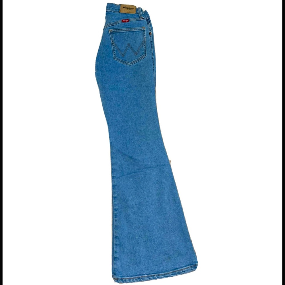Wrangler High Rise Retro Flare Jeans Size W 25 L 30